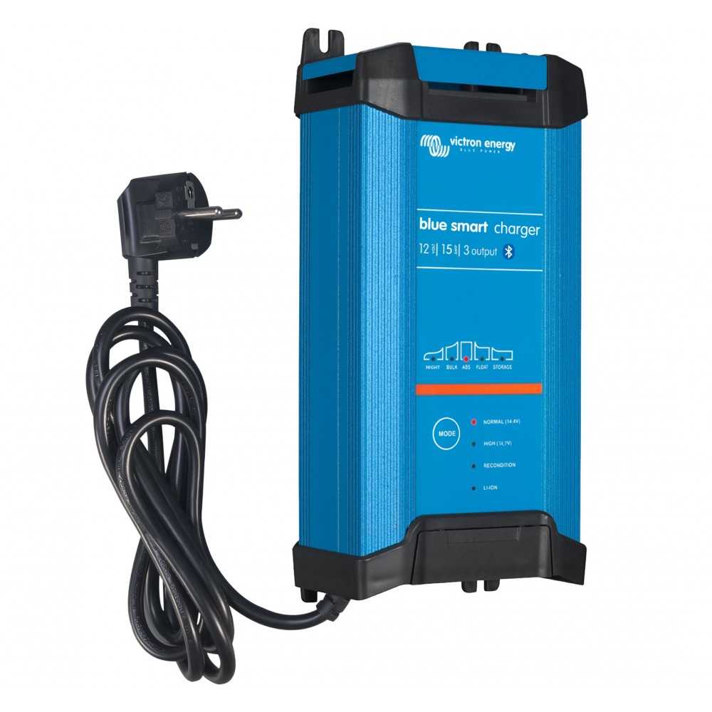Victron Blue Smart 12/15/3 Caricabatterie 12V 15A IP22 3 uscite da parete con Bluetooth